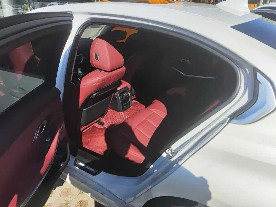 BMW 3 Series — миниатюра 7