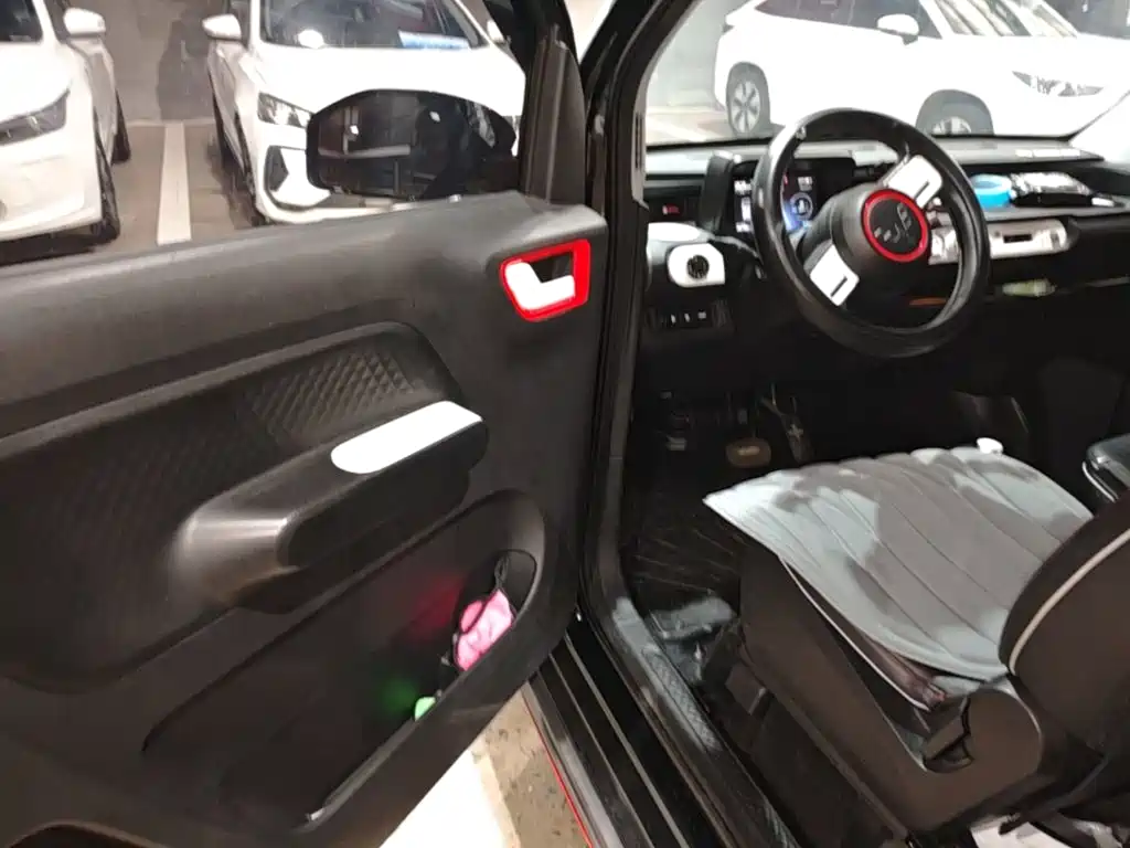 Wuling MINIEV — миниатюра 16