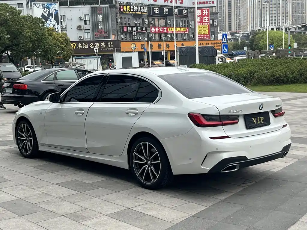 BMW 3 Series — миниатюра 7