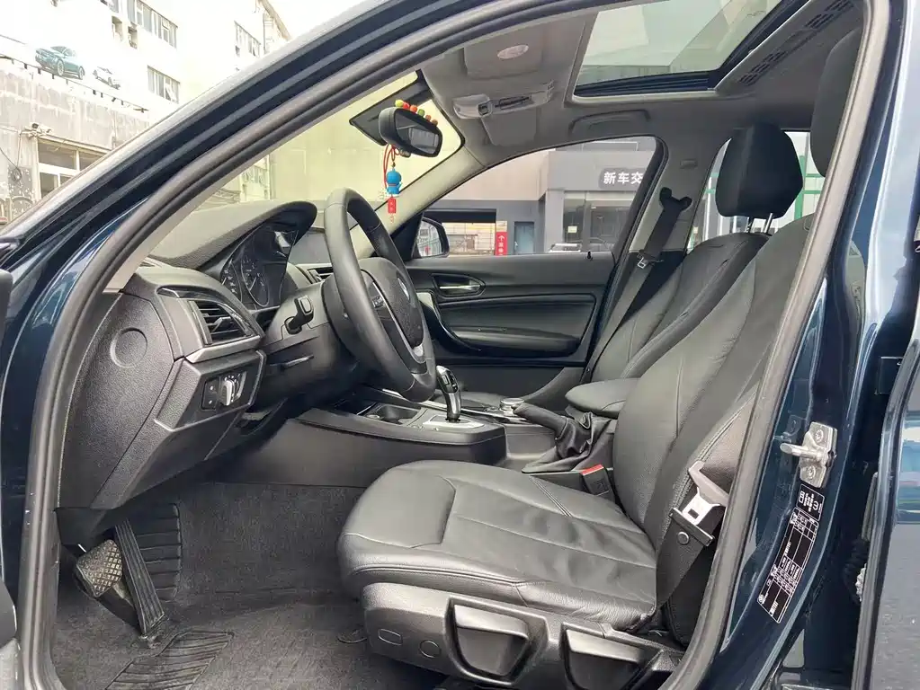 BMW 1 Series (Import) — миниатюра 8