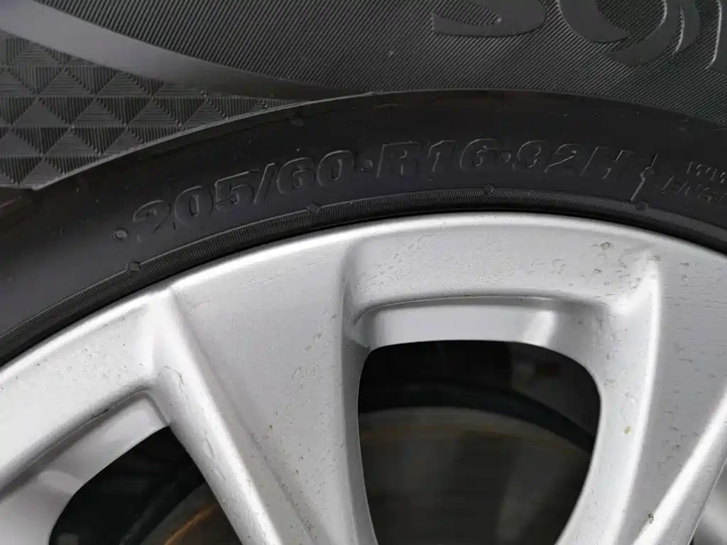 Roewe i5 — миниатюра 24
