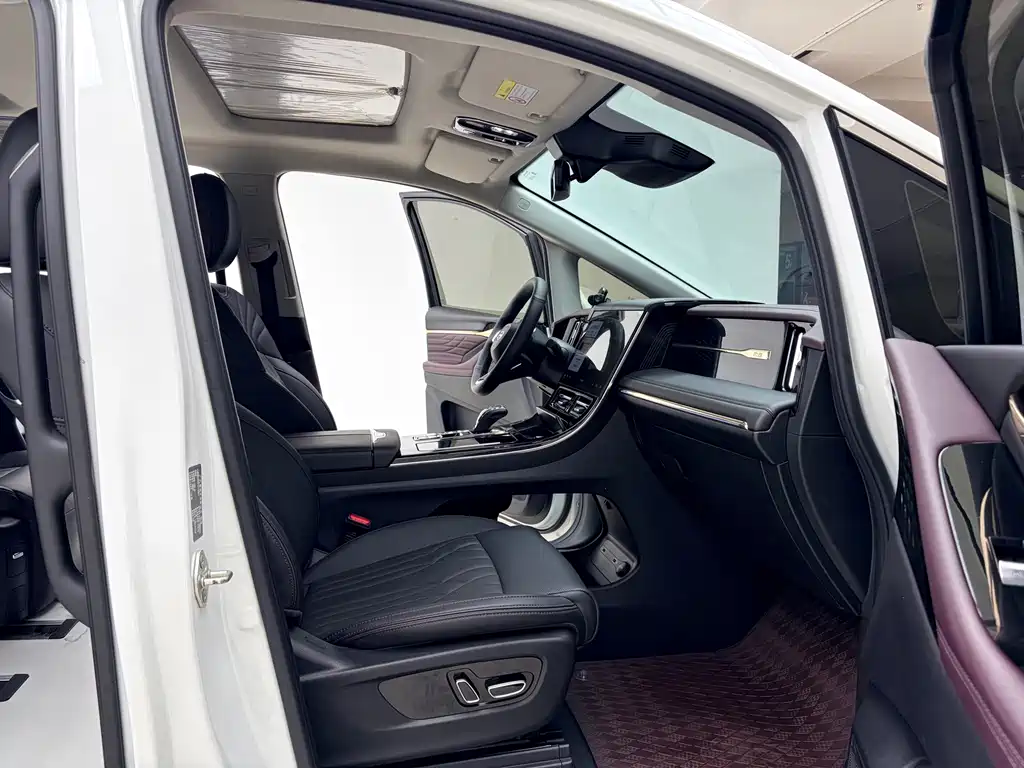 GAC Motor Trumpchi M8 — миниатюра 10