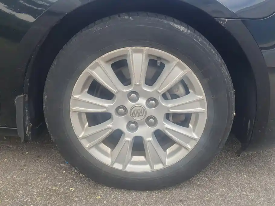 Buick LaCrosse 2012 2.4L SIDI