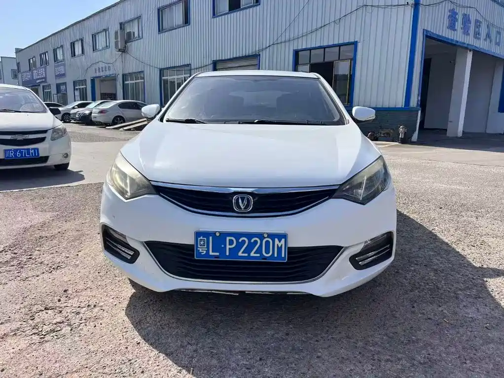 Changan Eado XT — миниатюра 2