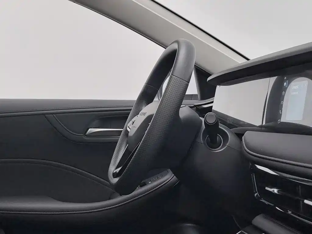 Roewe i5 — миниатюра 22