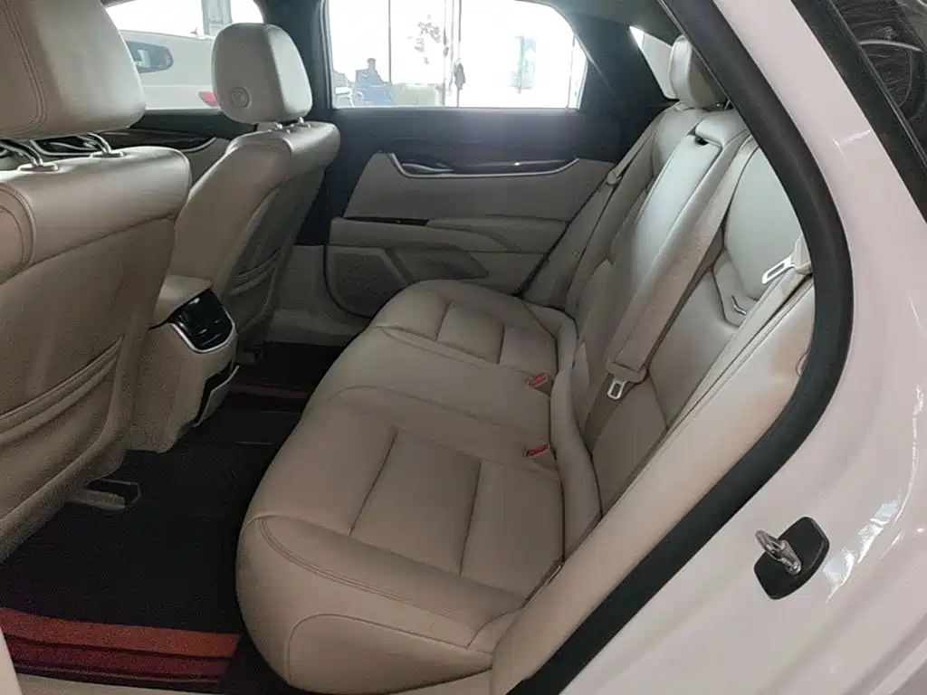 Cadillac XTS — миниатюра 17
