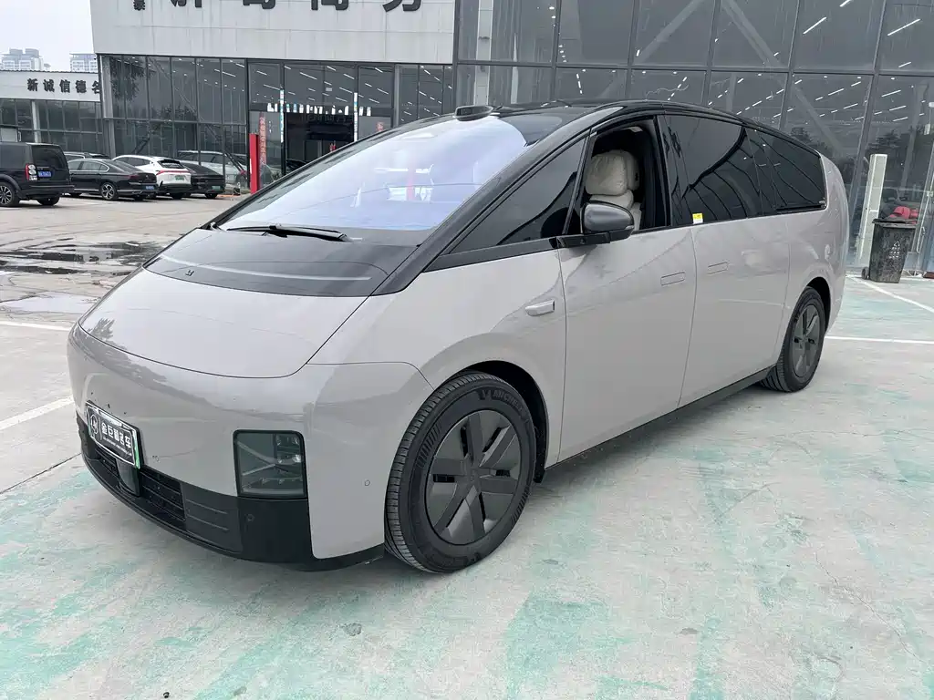 Li Auto Li MEGA