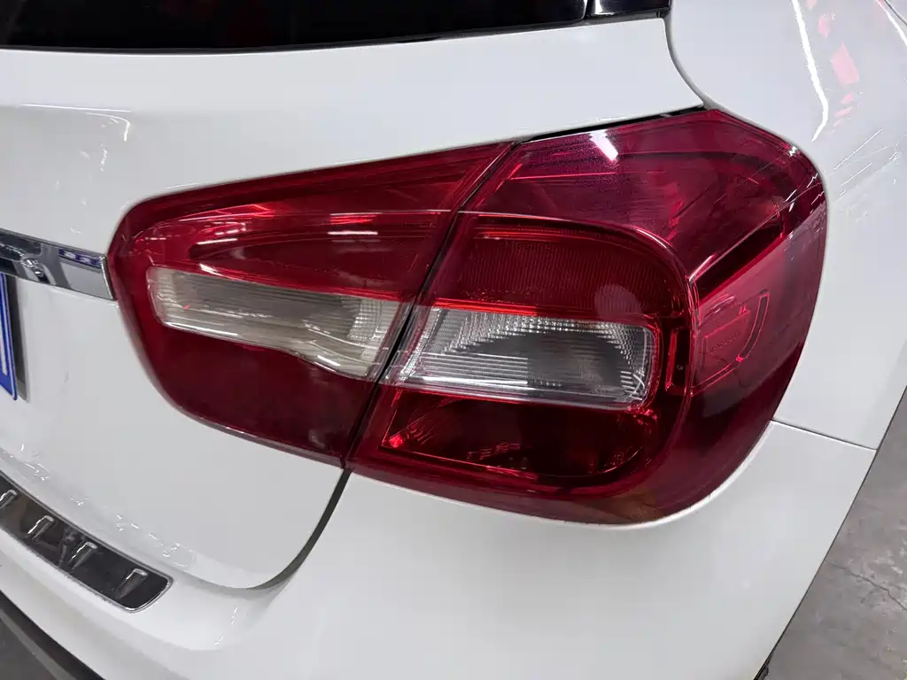 Mercedes-Benz GLA — миниатюра 20
