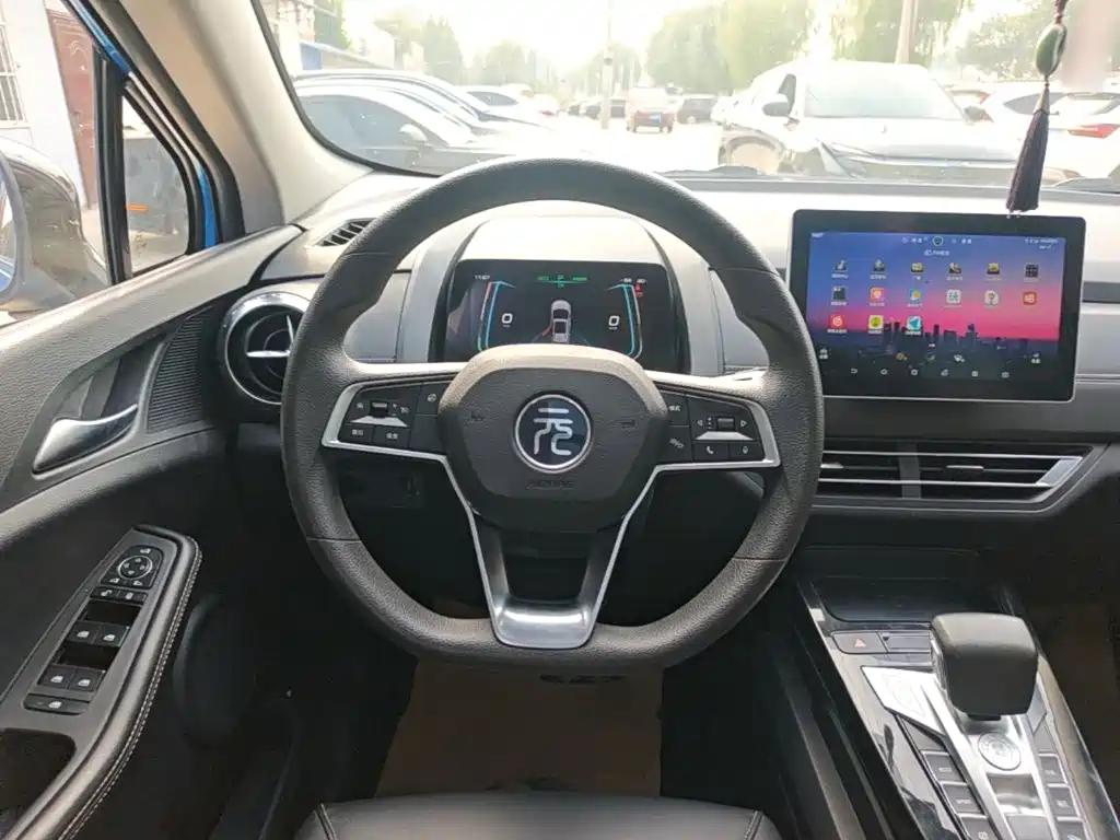 BYD Yuan EV — миниатюра 11