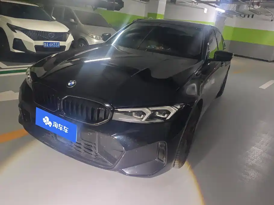 宝马3系 2025款 330Li 尊享型 M运动曜夜套装 2025