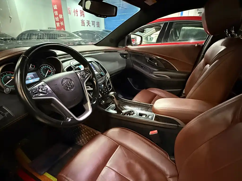 Buick LaCrosse — миниатюра 4