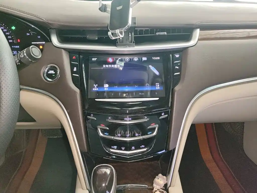 Cadillac XTS — миниатюра 13