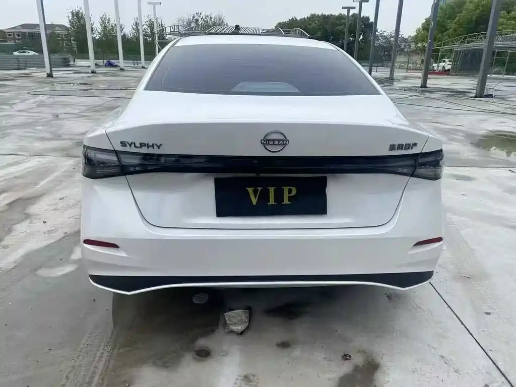 Nissan Sylphy — миниатюра 8