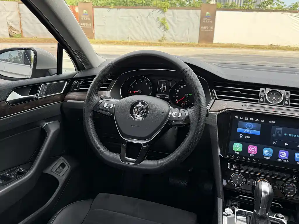 Volkswagen Magotan 2017 330TSI DSG Luxury