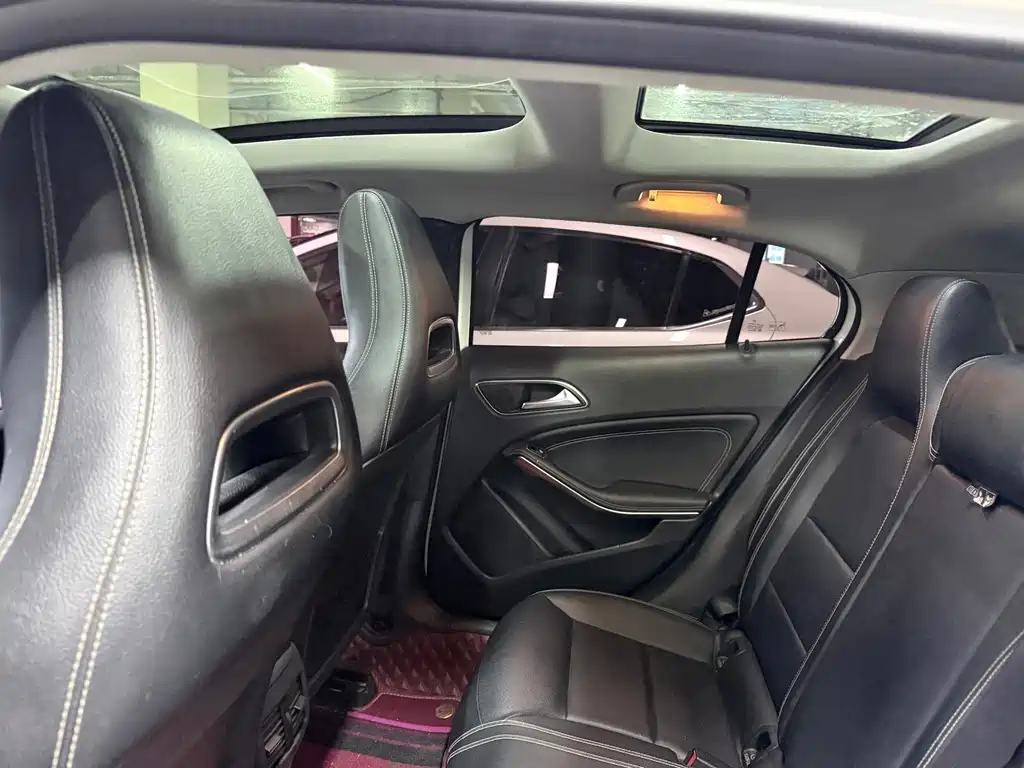 Mercedes-Benz GLA — миниатюра 12