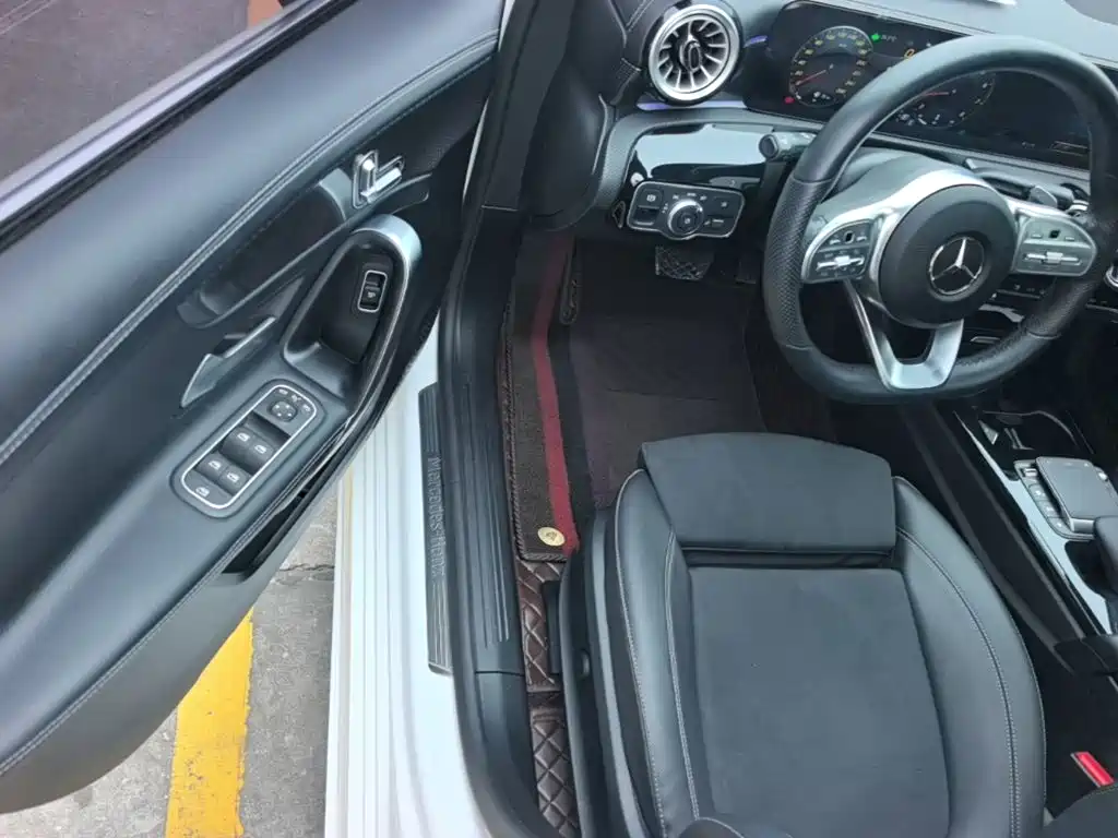Mercedes-Benz A-Class — миниатюра 16