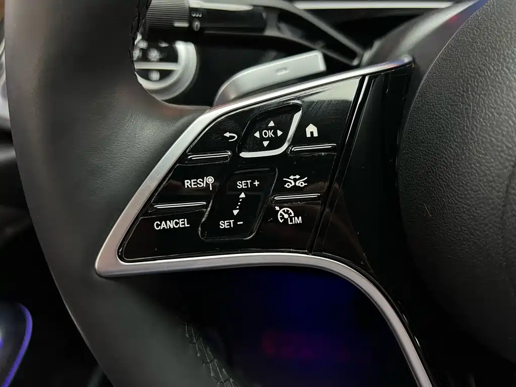 Mercedes-Benz E-Class — миниатюра 22