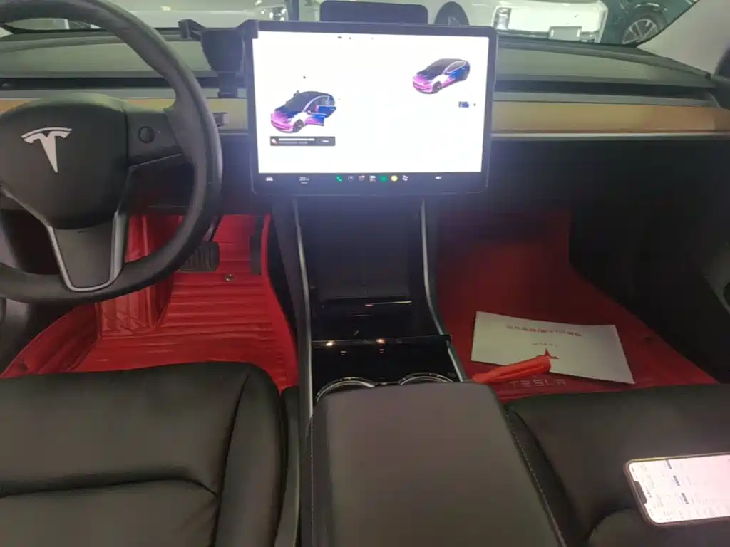 Tesla Model 3 — миниатюра 13