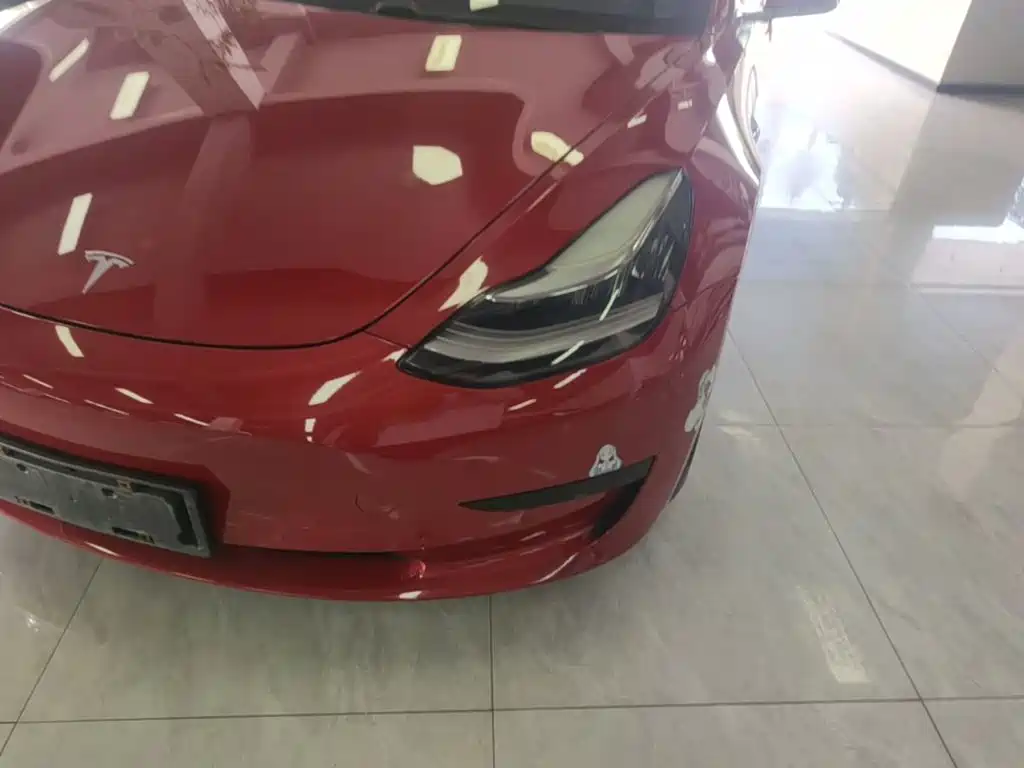 Tesla Model 3 — миниатюра 24
