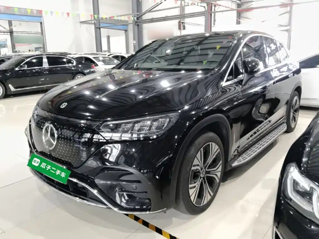 Mercedes-Benz EQE SUV