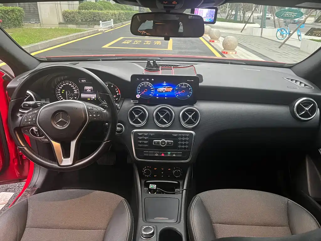 Mercedes-Benz A-Class (Import) — миниатюра 9