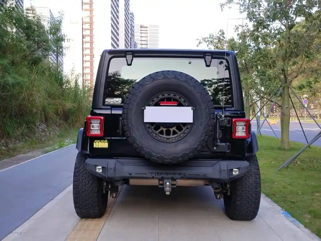 Jeep Wrangler — миниатюра 8