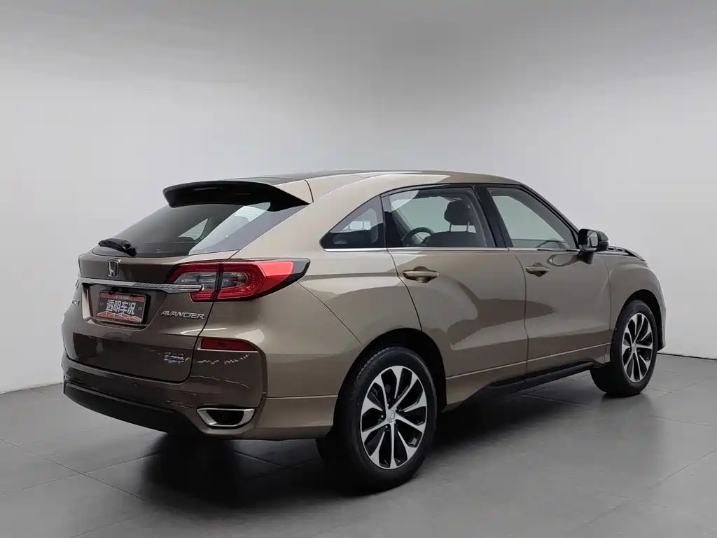 Honda Avancier — миниатюра 2