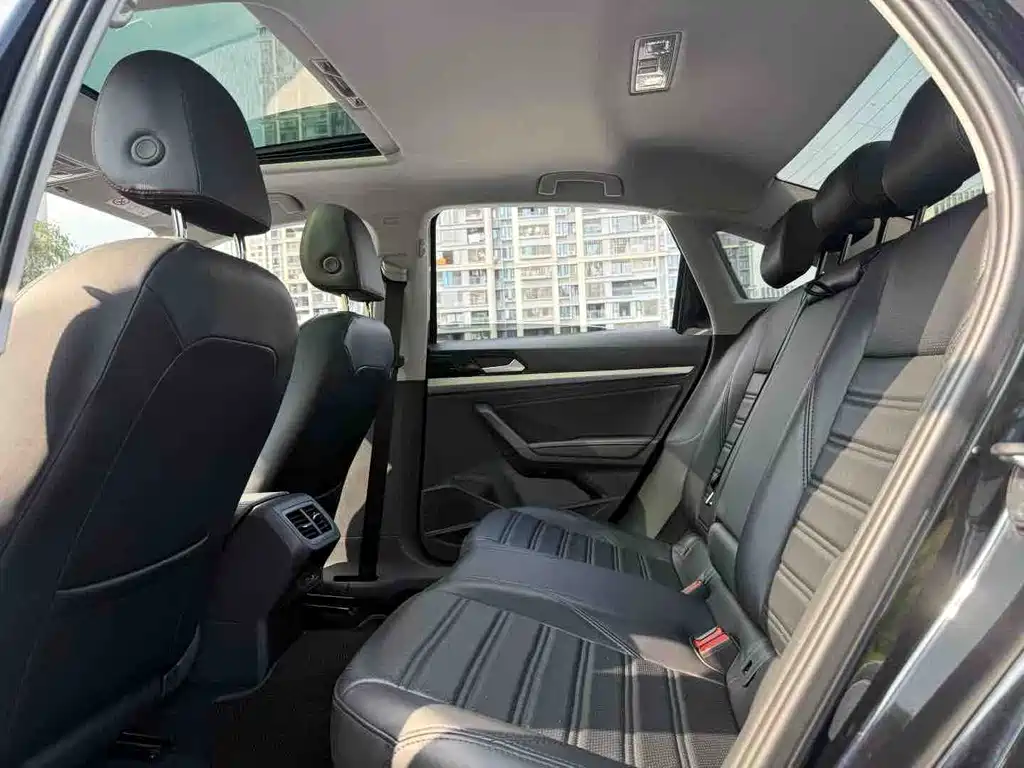 Volkswagen Lavida — миниатюра 8