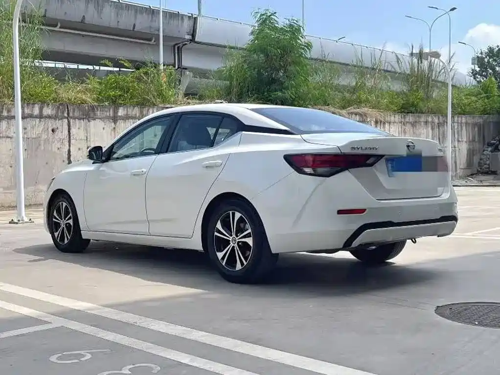 Nissan Sylphy — миниатюра 4
