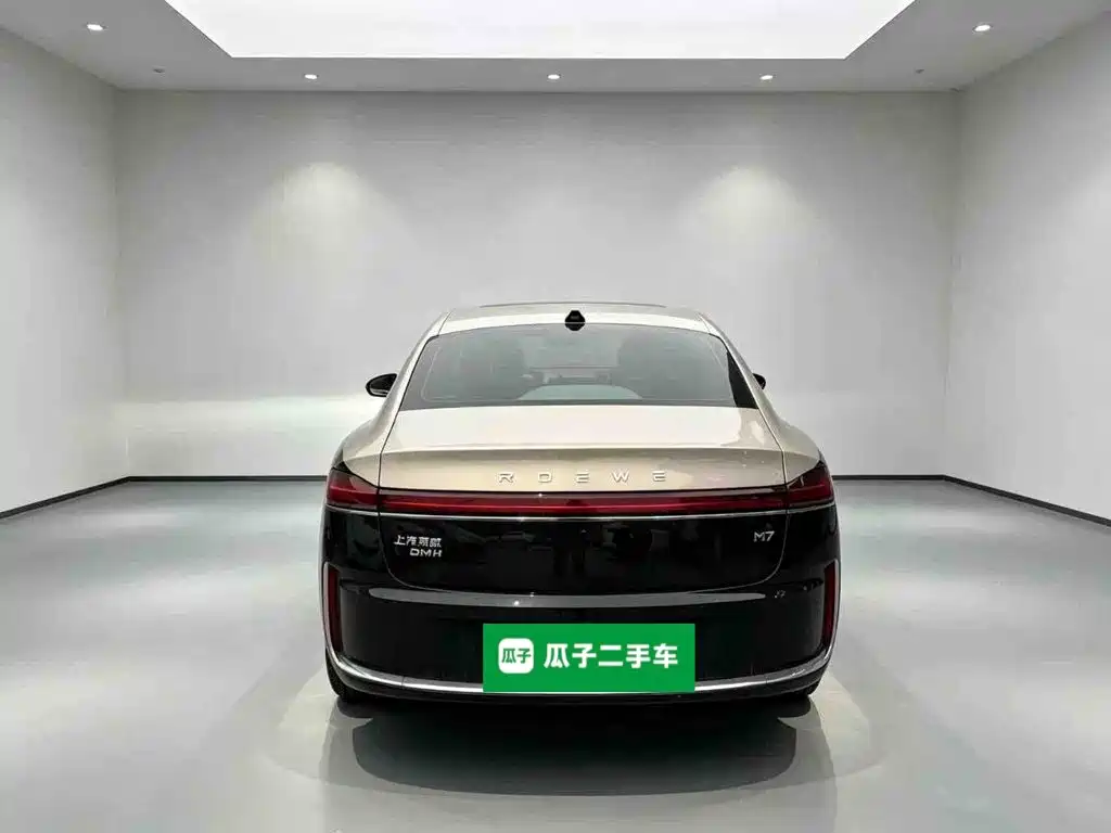 Roewe M7 DMH — миниатюра 6