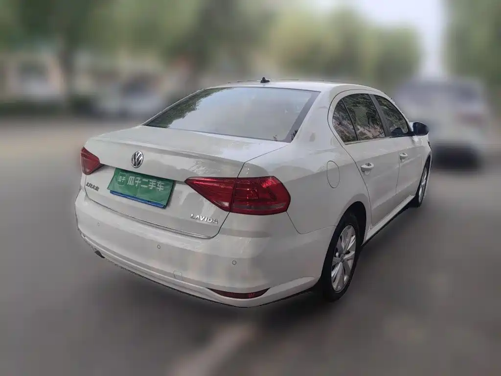 Volkswagen Lavida — миниатюра 6