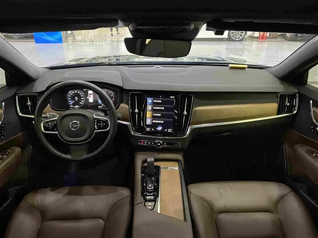 Volvo S90 — миниатюра 8