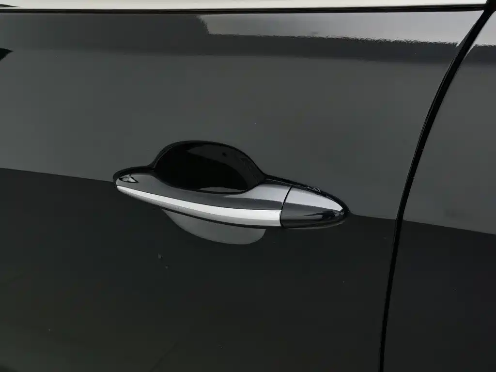 Kia Cadenza — миниатюра 18