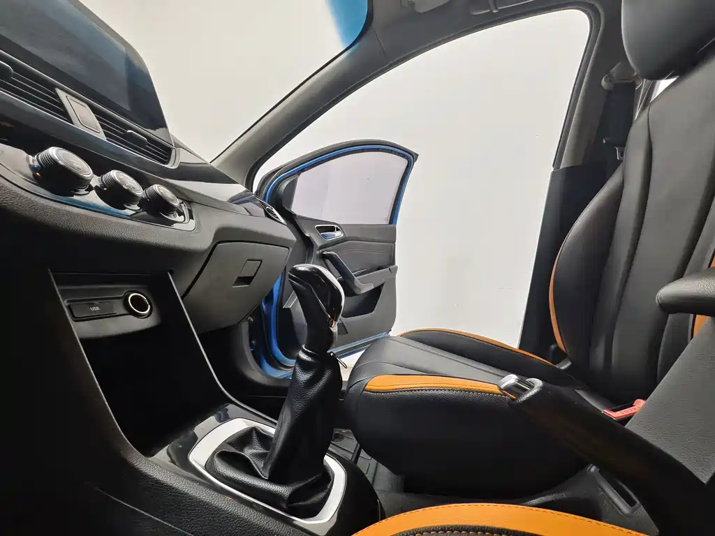 Baojun 310 — миниатюра 12