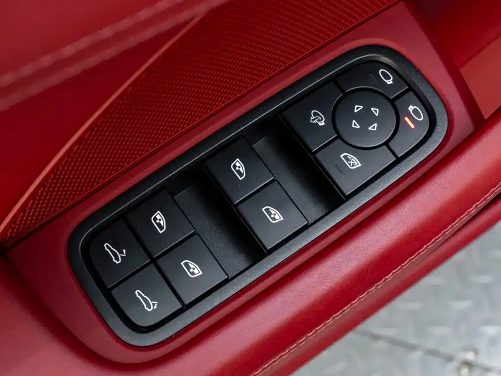Porsche Panamera — миниатюра 26