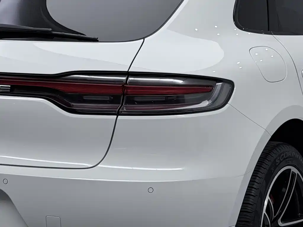 Porsche Macan — миниатюра 14