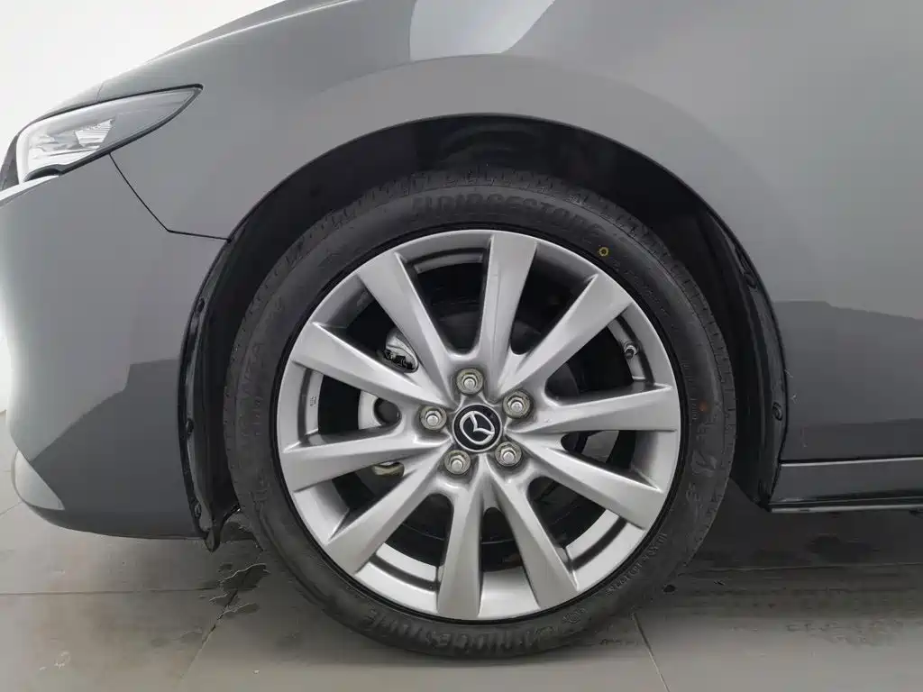 Mazda 3 Axela — миниатюра 17