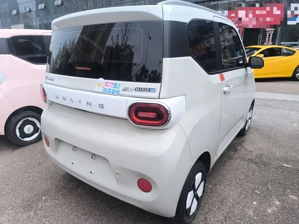 Wuling MINIEV — миниатюра 7