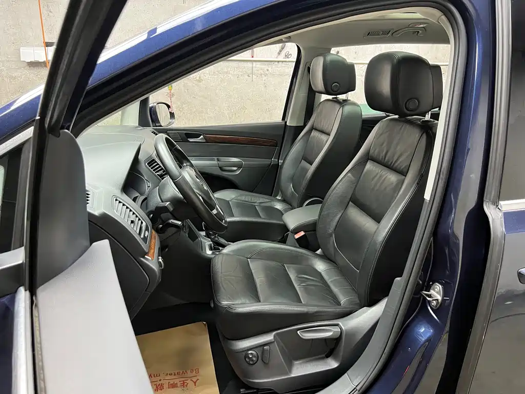 Volkswagen Sharan — миниатюра 7