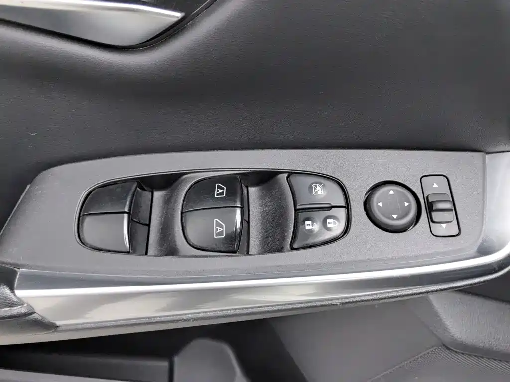 Nissan Sylphy — миниатюра 9