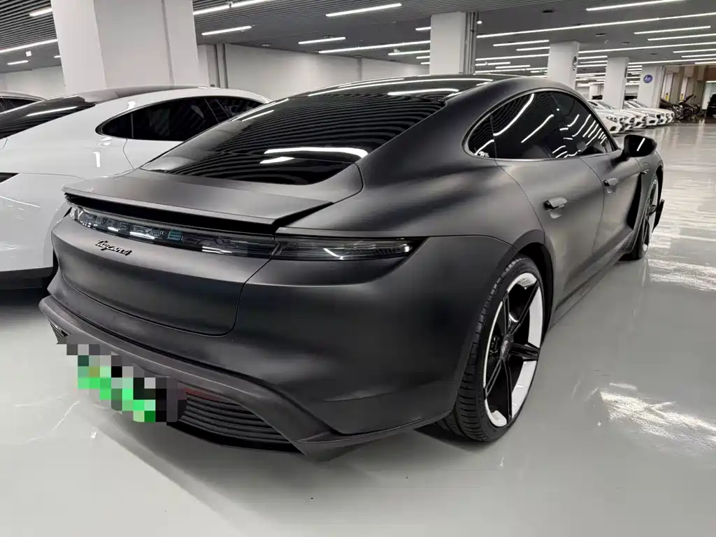 Porsche Taycan — миниатюра 7