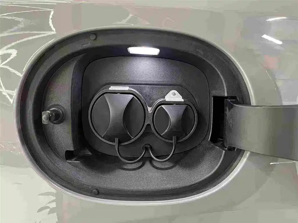 BYD Sealion 05 EV — миниатюра 32