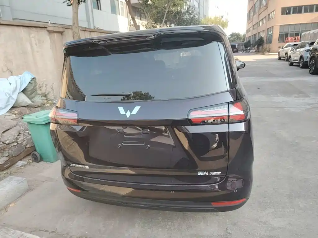 Wuling Xingguang 730 New Energy — миниатюра 6