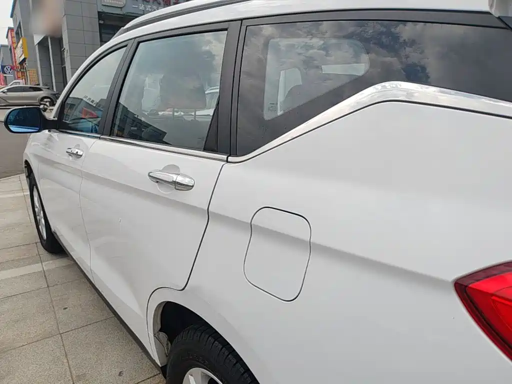 Haval M6 — миниатюра 5