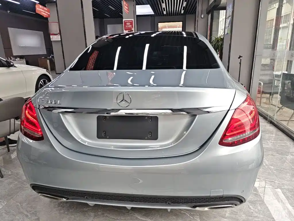 Mercedes-Benz C-Class — миниатюра 6