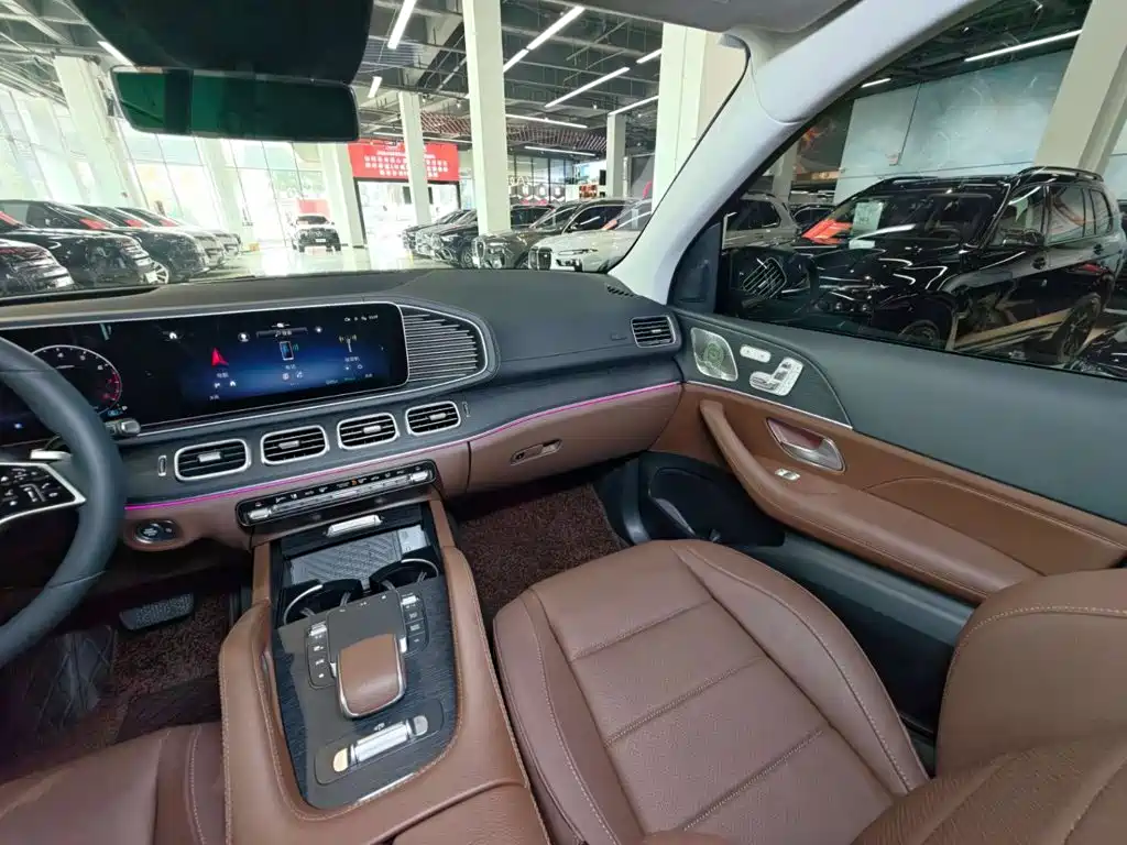 Mercedes-Benz GLE (Import) — миниатюра 22