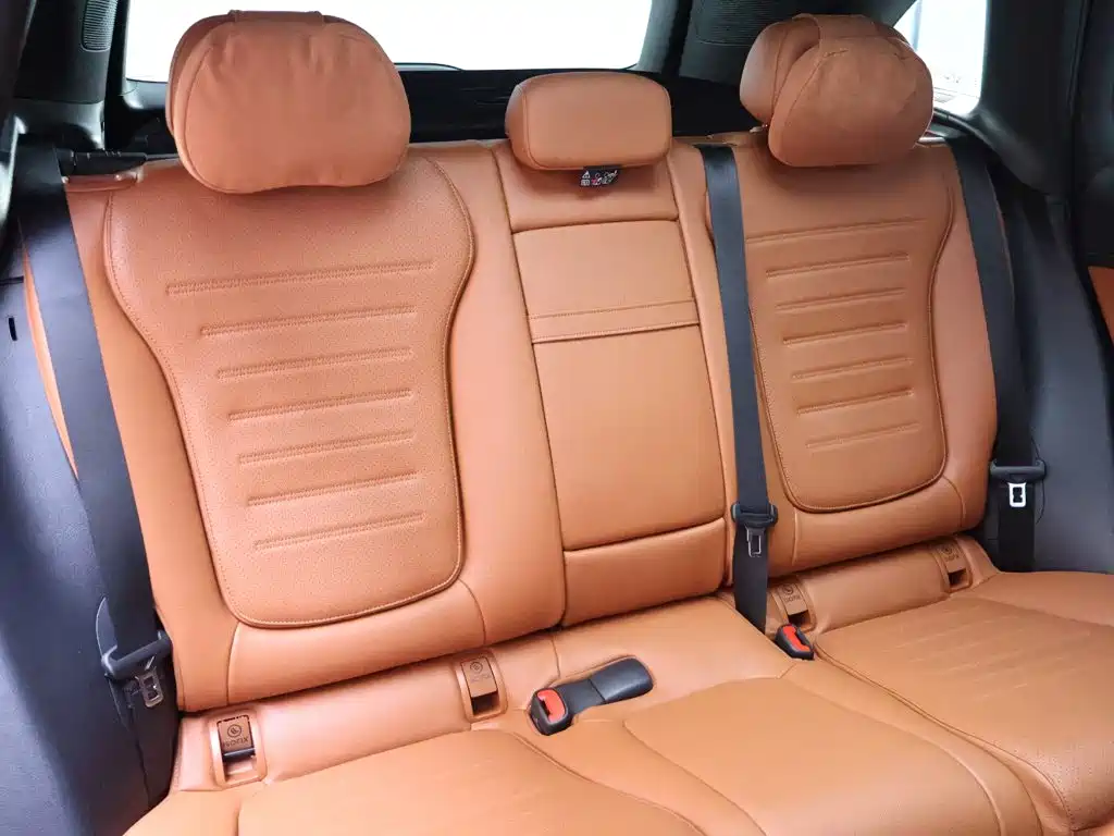 Mercedes-Benz GLC — миниатюра 23