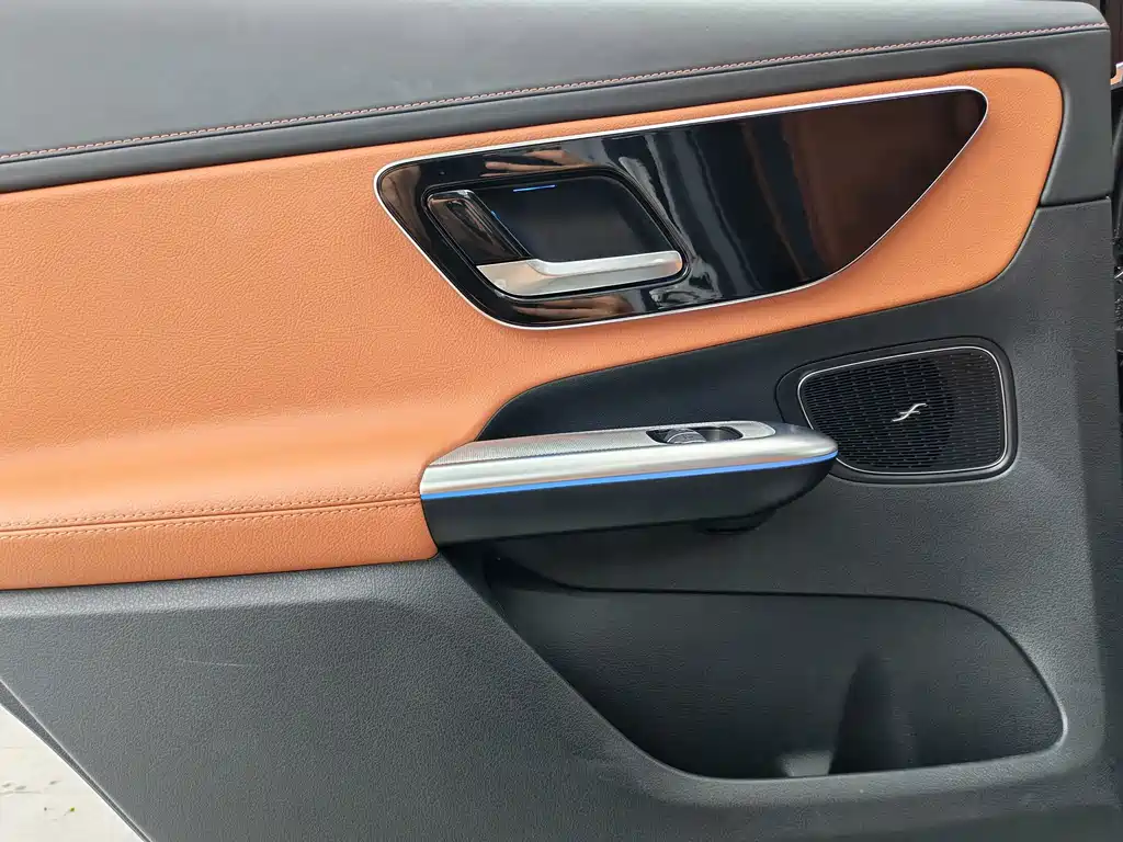 Mercedes-Benz GLC — миниатюра 15