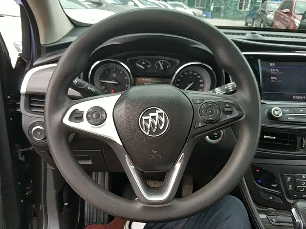 Buick Envision Plus — миниатюра 11