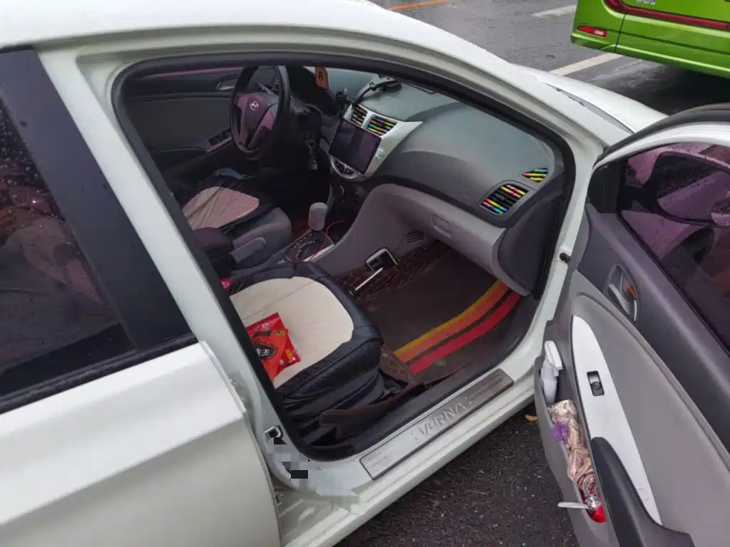 Hyundai Verna — миниатюра 18